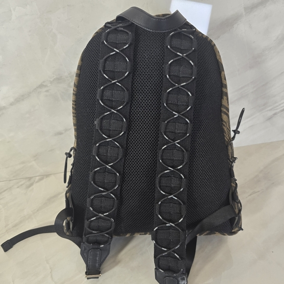 Fendi x Sarah Coleman Vertigo Collab Backpack - Picture 4 of 15